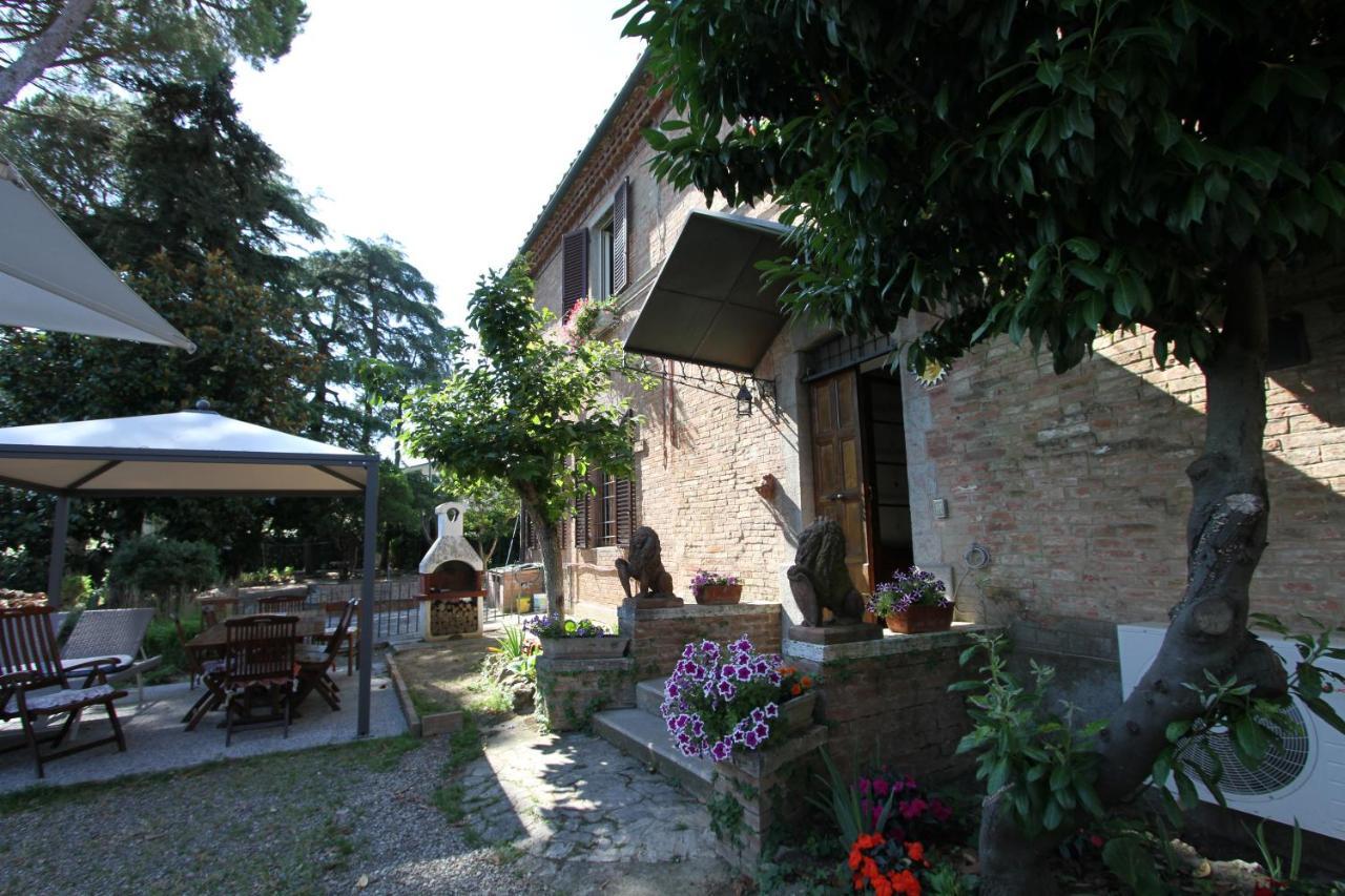Villa Paola B&B 锡耶纳 外观 照片